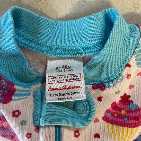 Hanna Andersson Sleeper Pajamas Cupcakes 🧁 6-9m - Picture 7 of 10